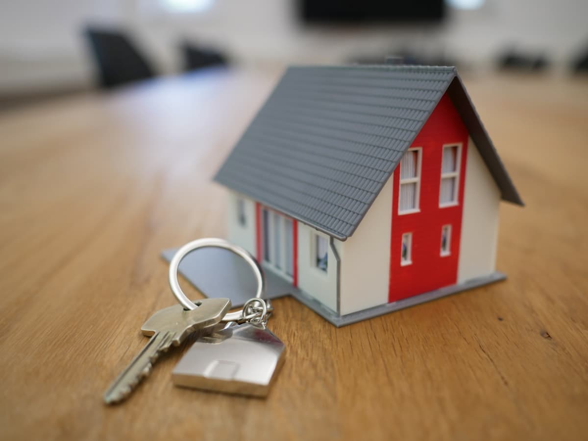 Designing an AI-powered real estate experience that converts more leads